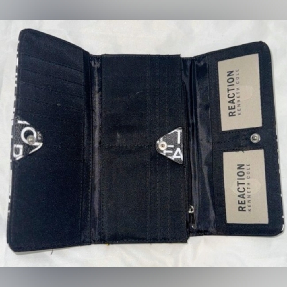 Kenneth Cole Tri-Fold Long Wallet With Logo All Over In Black & White - Picture 3 of 7